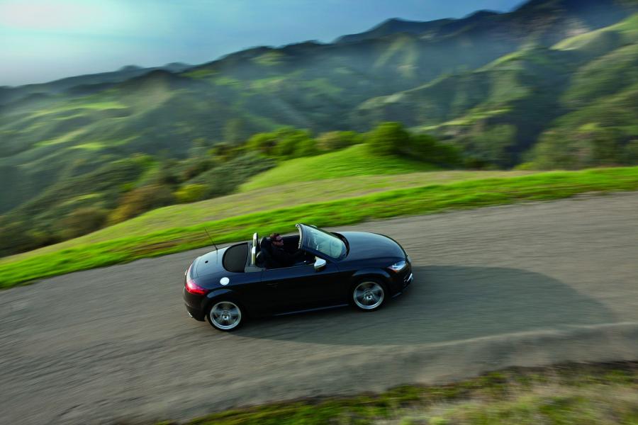  Audi TTS Roadster (8J) 2010 года  (NA) (фото 8 из 15)